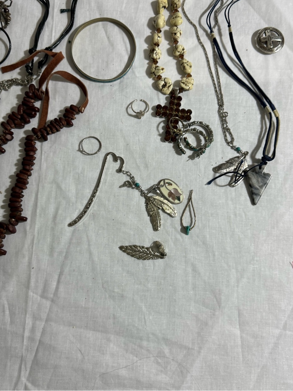 Large Western Boho Costume Jewelry Lot--Necklaces, Bracelets, and Earrings - Picture 9 of 15